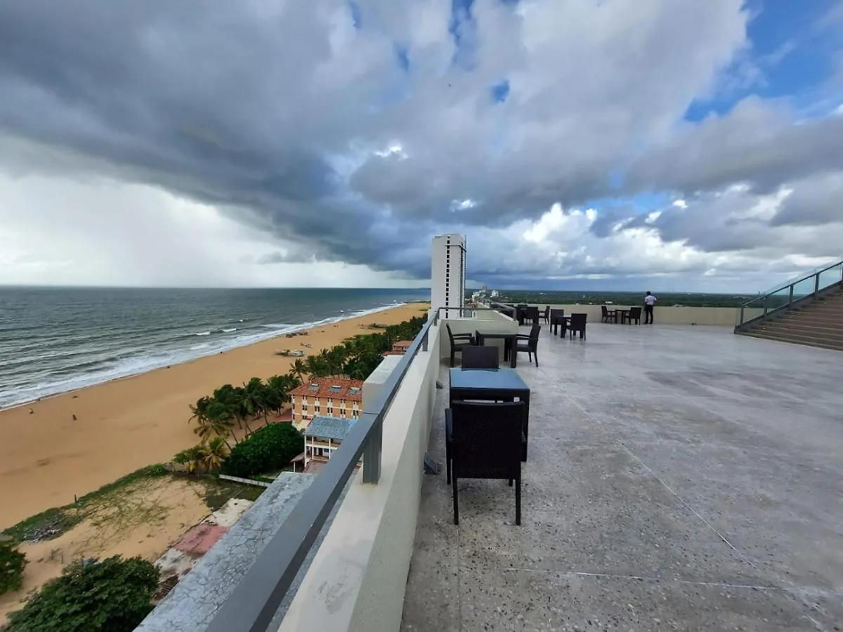 Ocean Breeze Residence Negombo Apartment