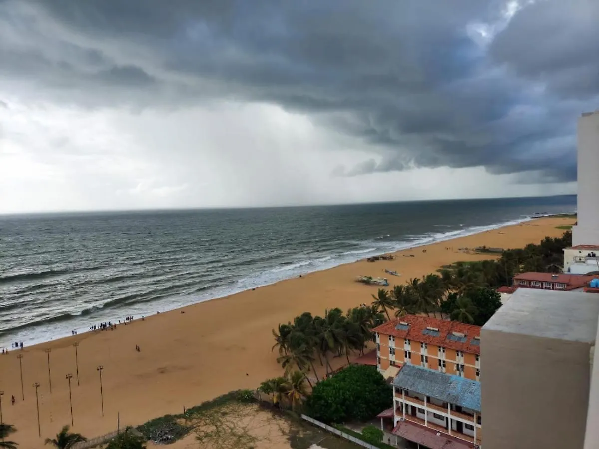 Ocean Breeze Residence Negombo Apartment