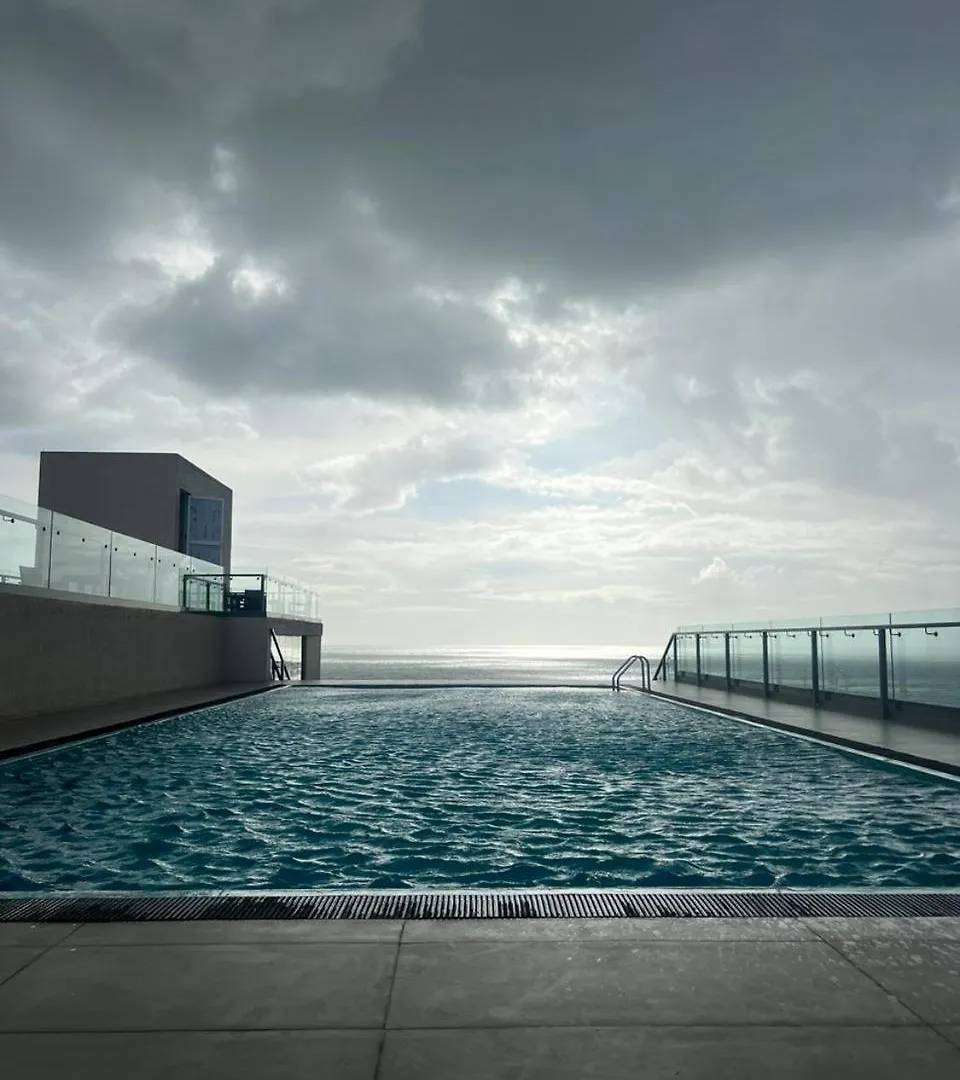 Ocean Breeze Residence Negombo Apartment