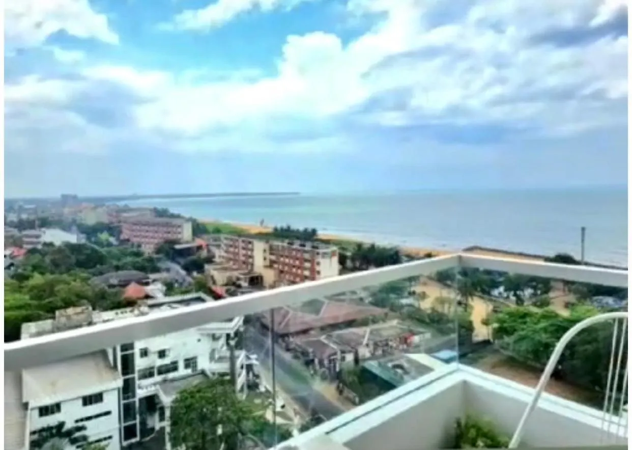 Ocean Breeze Residence Negombo Apartment