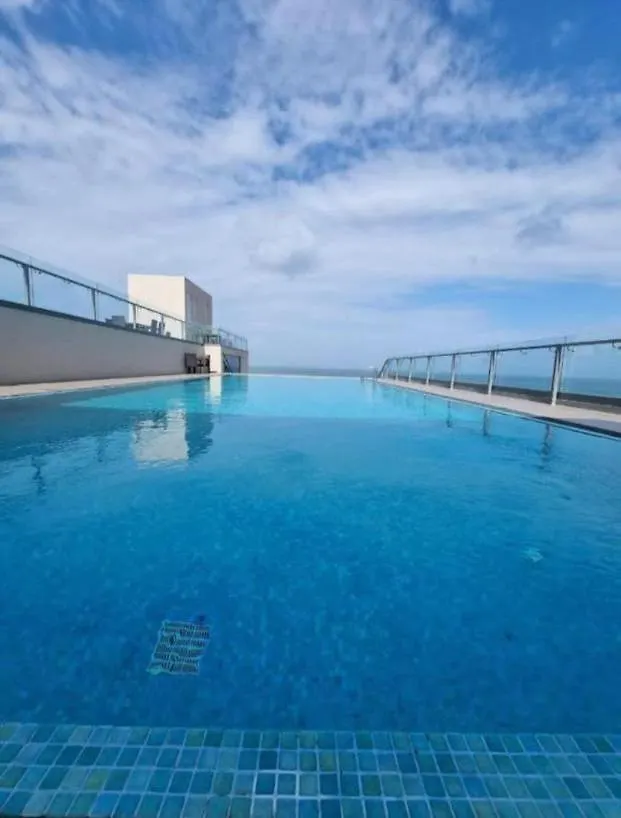 Apartment Ocean Breeze Residence Negombo