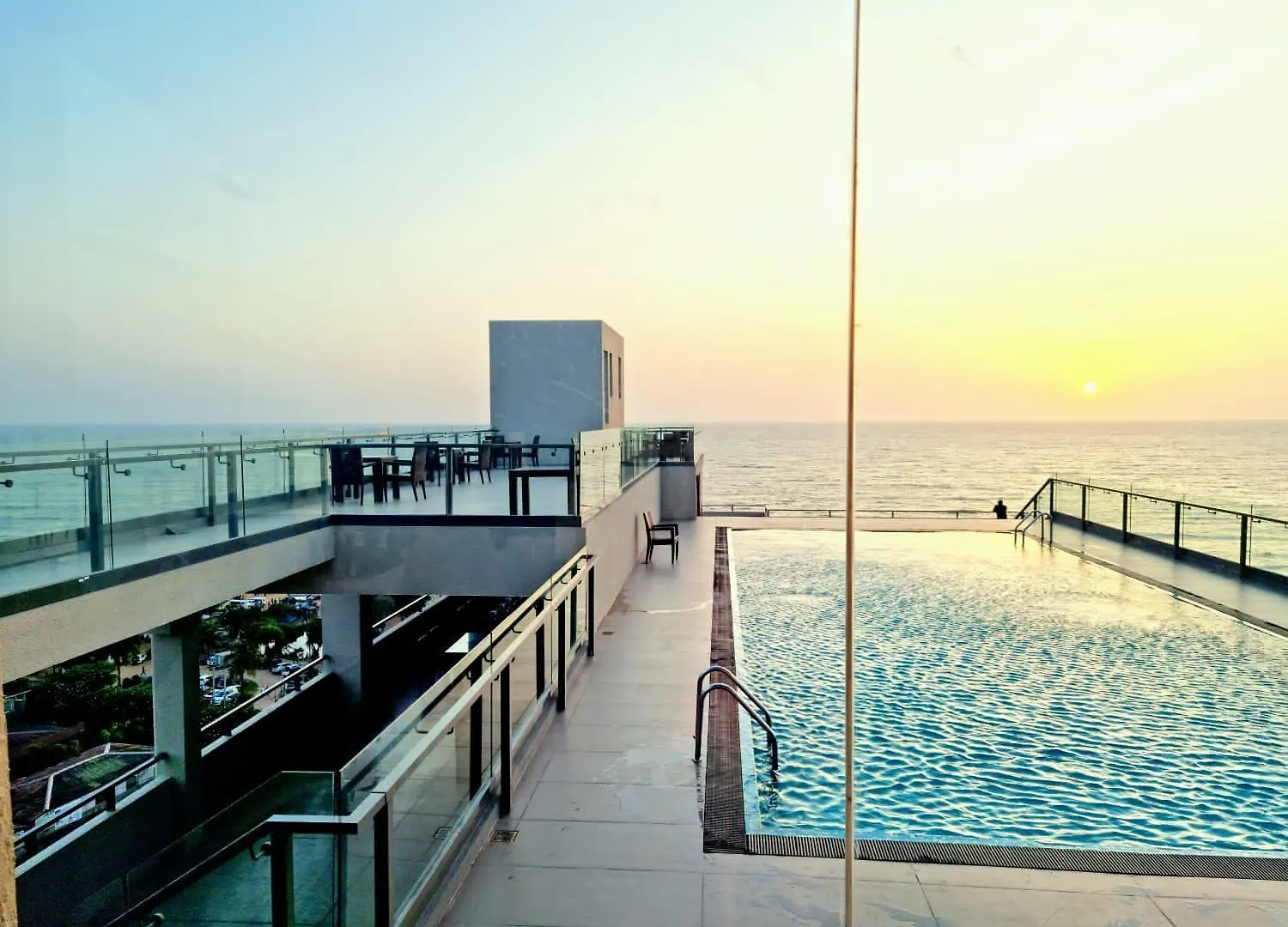 Ocean Breeze Residence Negombo 0*,  Sri Lanka