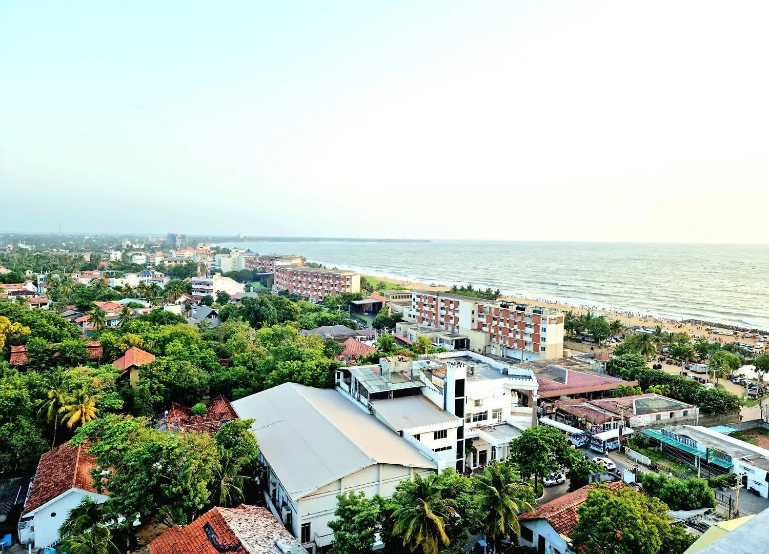 Ocean Breeze Residence Negombo Apartment