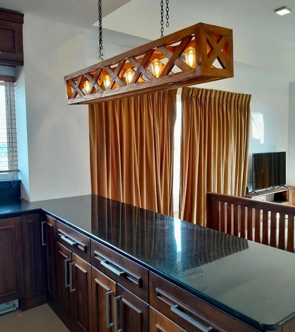 Ocean Breeze Residence Negombo 0*,  Sri Lanka